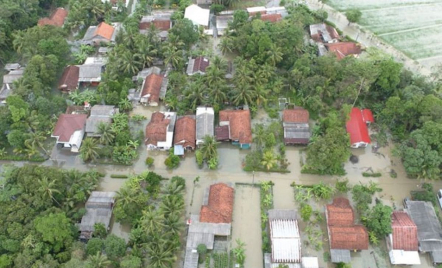 Lagi, Banjir Rendam Nusawungu Cilacap, Warga Minta Mengungsi - GenPI.co Jateng