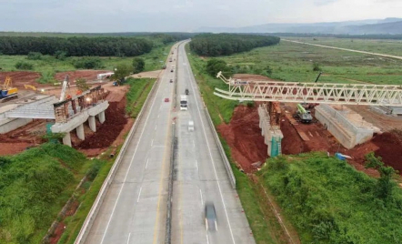 Pasang Jembatan, Tol Semarang-Batang Berlaku Buka-Tutup - GenPI.co Jateng