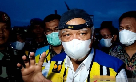 Menteri PUPR Perintahkan Tanggul Laut Jebol di Semarang Ditutup - GenPI.co Jateng