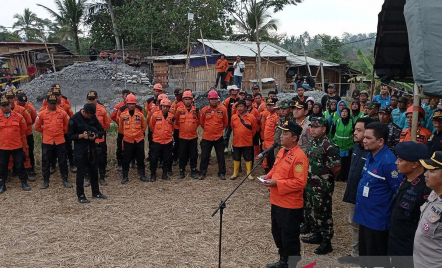 Bikin Sedih! Evakuasi 8 Penambang Emas yang Terjebak di Sumur di Banyumas Dihentikan - GenPI.co Jateng