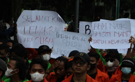 Mahasiswa Soloraya Tolak Jabatan Presiden 3 Periode - GenPI.co Jateng