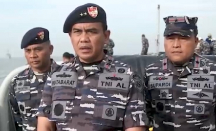 Titik Jatuhnya Pesawat TNI AL Ditemukan, Ada di Kedalaman 15 Meter - GenPI.co Jatim