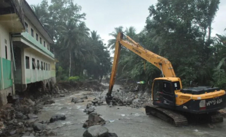 Alamak! Ponpes di Trenggalek Nyaris Roboh, Bupati Sat Set - GenPI.co Jatim