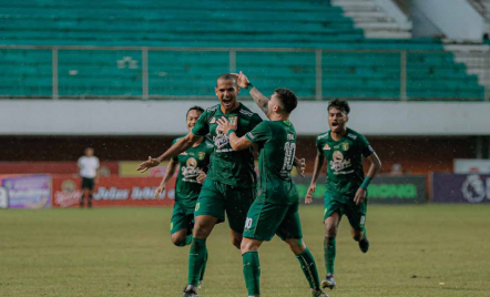 Persebaya Tak Mau Anggap Remeh Rekor Dewa United FC - GenPI.co Jatim