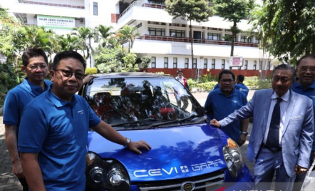 Ubaya Luncurkan Mobil Listrik CEVI C1, Berikut Spesifikasinya - GenPI.co Jatim