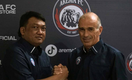 Arema FC Perkenalkan Fernando Valente Sebagai Pelatih Baru - GenPI.co Jatim