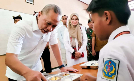 Zulhas Sebut Banyuwangi Siap Jalankan Program Makan Bergizi Gratis - GenPI.co Jatim