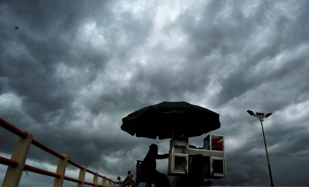 Hati-hati, Hujan Lebat Berpotensi Merata di Wilayah Yogyakarta - GenPI.co Jogja