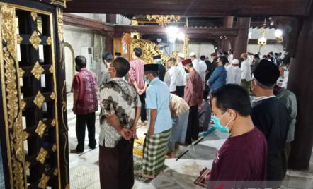 Tarawih di Yogyakarta, Masjid Gedhe Terapkan Prokes Ketat - GenPI.co Jogja