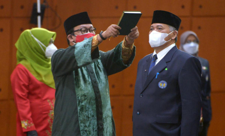Sosok Sumaryanto, Pria Asal Sleman Jabat Rektor UNY - GenPI.co Jogja