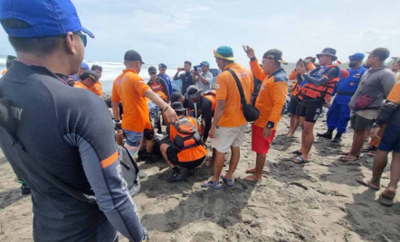 Wisatawan Terseret Ombak di Pantai Parangtritis Ditemukan Tewas - GenPI.co Jogja