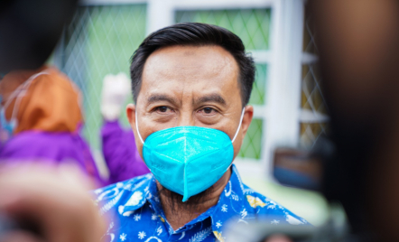 Hoaks Biang Kerok Orang Tua Ogah Bawa Anak Imunisasi - GenPI.co Kalbar