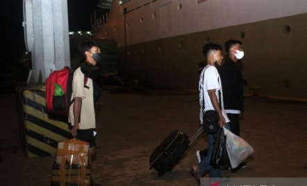 Armada Terakhir di Dwikora, KM Bukit Raya Berangkatkan 750 Orang - GenPI.co Kalbar