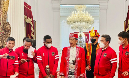 Timnas U-16 Sowan ke Istana Merdeka, Tunjukkan Kado untuk Indonesia - GenPI.co Kalbar