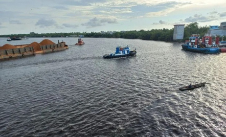 Polemik PT BGP, 2 Tugboat Diduga Belum Kantongi Izin Berlayar - GenPI.co Kalbar