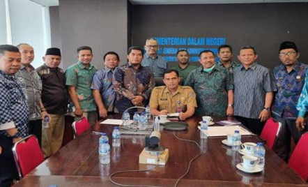 Panitia Pemekaran Kecamatan Kumpai Raya Audiensi ke Kemendagri - GenPI.co Kalbar