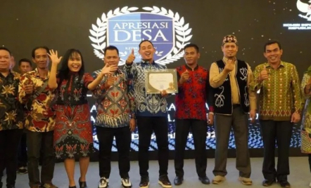 Desa Titian Kuala Diganjar Penghargaan dari Komisi Informasi Pusat - GenPI.co Kalbar