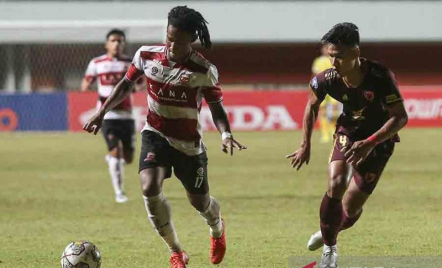 Madura United Kandaskan PSM Makassar dengan Skor 1-0 - GenPI.co Kalbar