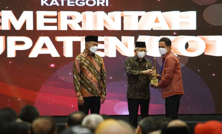 Serahkan ARM, Maruf Amin Harapkan Perubahan Cara Pandang Orang Indonesia - GenPI.co Kalbar