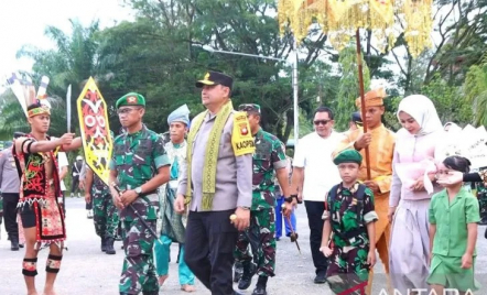Pipit Rismanto Minta TNI-Polri Profesional dan Netral di Tahun Politik - GenPI.co Kalbar