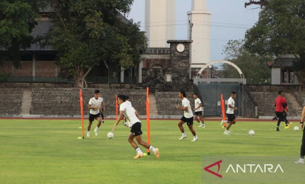 Persiapan Lawan Taiwan, Timnas Indonesia U-23 Gelar Latihan Perdana di Solo - GenPI.co Kalbar