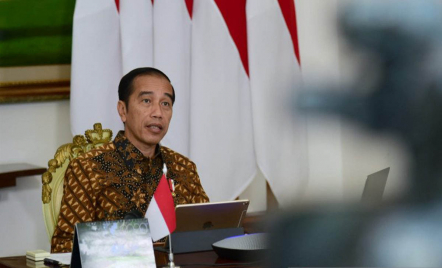 Jokowi Bagikan Bansos di Balikpapan, Pedagang: Sehat Selalu, Ya - GenPI.co Kaltim