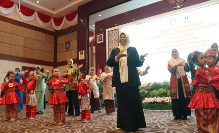 Dewi Kumalasari Beber 2 Hal Penting yang Harus Dimiliki Guru PAUD - GenPI.co Kepri