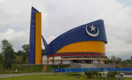 Plafon Masjid Tanjak Roboh, Kepala BP Batam Kejar Kontraktor - GenPI.co Kepri
