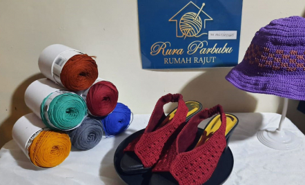 Di Rumah BUMN, Keunikan Sepatu dan Sandal Rajut dari Tarutung Dibantu Promosi - GenPI.co NTB