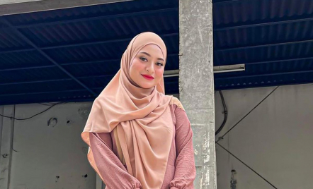 Nathalie Holscher Ungkap Anaknya Canggung, Minta Sule Ketemu - GenPI.co Riau