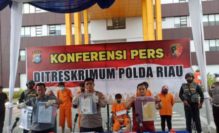 Berkas Dilimpahkan, Imam Mahdi Palsu di Riau Ubah Cara Salat - GenPI.co Riau