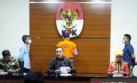 Dugaan Suap HGU di BPN Riau, KPK Perpanjang Penahanan Tersangka - GenPI.co Riau