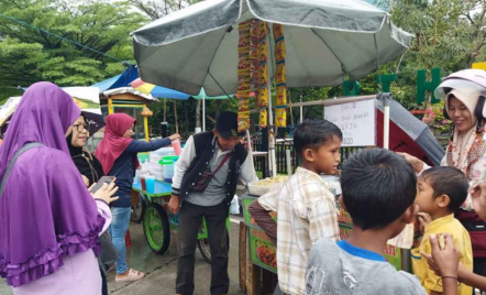 BPOM Pekanbaru Awasi Peredaran Makanan Mengandung Nitrogen Cair - GenPI.co Riau