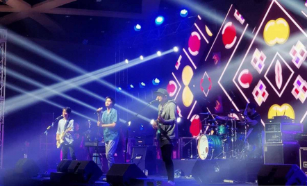 Konser Sheila On 7 di Jakarta, Disambut Antusias para Penggemar - GenPI.co Riau