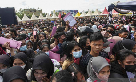 Banyak Perusahaan, Angka Pengangguran di Riau Masih Tinggi - GenPI.co Riau