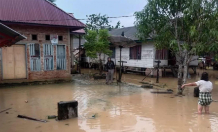 Banjir 1 Meter di Buton Sultra Rendam 132 Rumah, Innalillah - GenPI.co Sultra