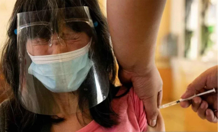 PPKM di Kendari Dicabut, Dinkes Tetap Lanjutkan Vaksinasi Covid-19 - GenPI.co Sultra