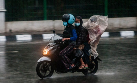 BMKG Beri Peringatan Potensi Cuaca Ekstrem di Wilayah Sumsel - GenPI.co Sumsel