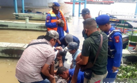 Begini Kondisi Lansia yang Coba Bunuh Diri di Sungai Musi - GenPI.co Sumsel