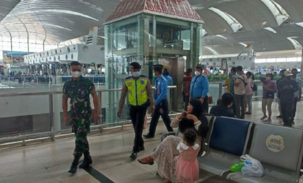 Polsek Bandara Kualanamu Gelar Operasi ke Penumpang - GenPI.co Sumut