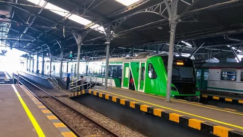 Kereta Api Bandara YIA Kembali Beroperasi - GenPI.co