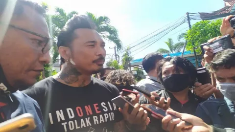 Jerinx SID Diperiksa Polda Bali  - GenPI.co