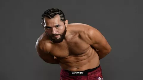 Masvidal Sebut McGregor Cebol, Hanya Berani Lawan Kakek-kakek - GenPI.co