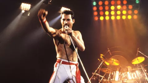 Lebih Dekat dengan Sang Vokalis Terbaik Dunia Freddie Mercury - GenPI.co
