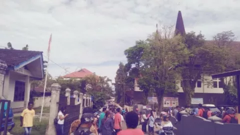 Marak Demo Mahasiswa, Gempa Ambon Terjadi, 3 Orang Meninggal - GenPI.co