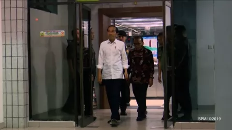Jokowi Besuk BJ Habibie Sakit dan Dalam Perawatan di RSPAD - GenPI.co