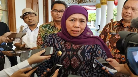 Kata Gubernur Jatim Khofifah Indar Parawansa Soal Wiranto Ditusuk - GenPI.co