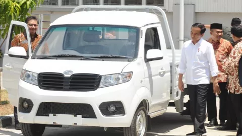 Gerindra: Maaf Pak Jokowi, Mobil Esemka Mirip Mobil China Ya? - GenPI.co