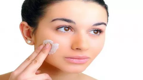 Catat! 6 Kandungan Bahan Skincare yang Aman untuk Kulit - GenPI.co