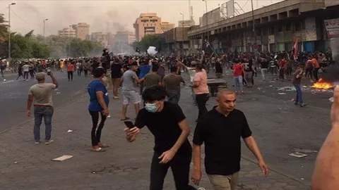 Iran Susupkan Penembak Jitu Tangani Demo di Irak - GenPI.co